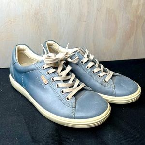 Ecco leather woman’s soft sneaker size 6.5 euro 37